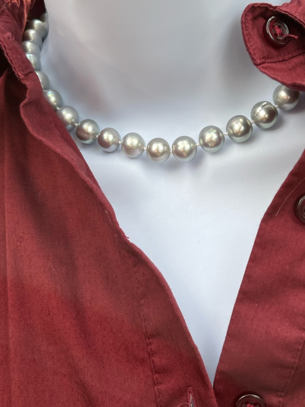 L71:  Gorgeous 10 to 11mm Platinum Silver Natural South Sea Pearls 14k - Stamped